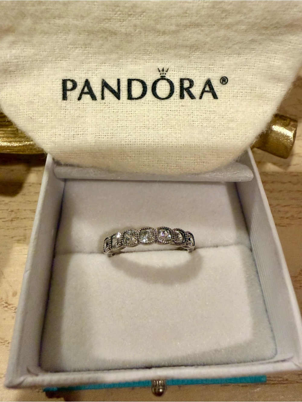 Pandora Alluring Cushion ring